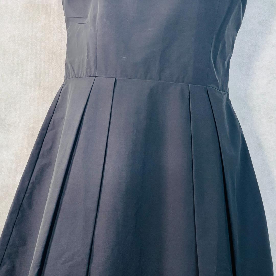 【プラダ】ワンピース　ノースリーブ　現行　Aライン　サイズ40　S