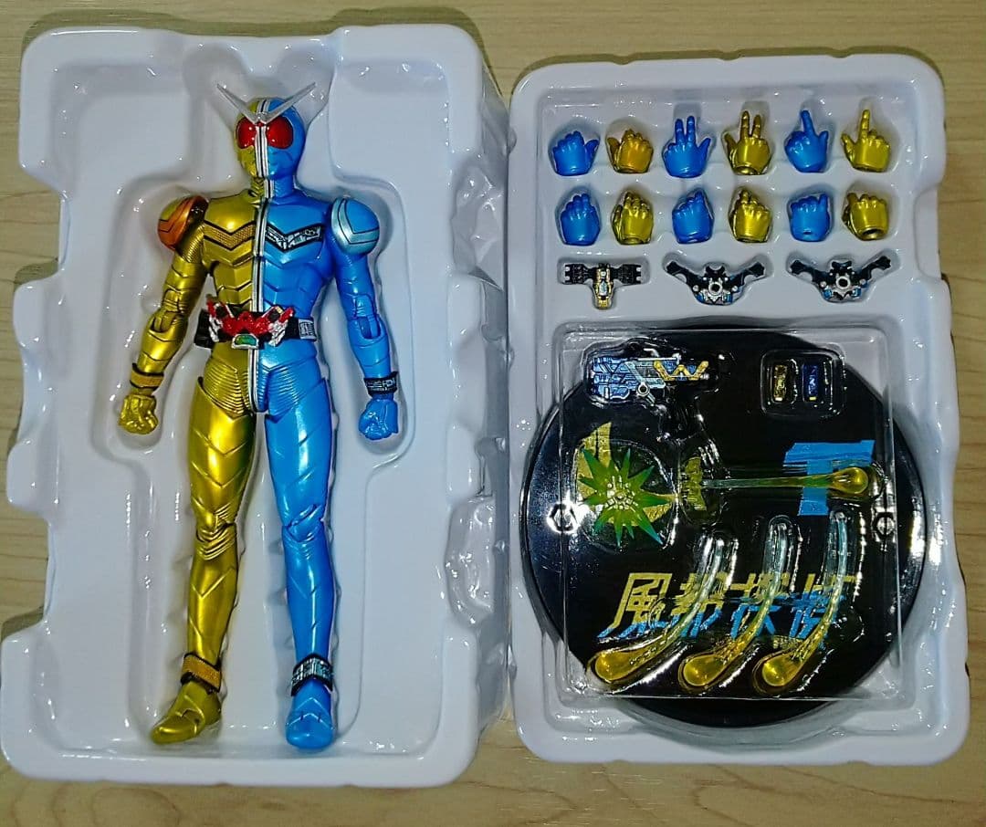 S.H.Figuarts(真骨彫製法)仮面ライダーW 2体セット