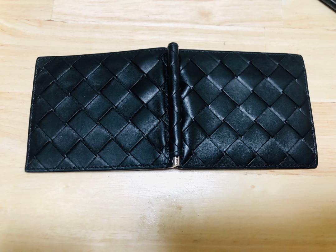 即購入可 ボッテガヴェネタ 二つ折り 財布 マネークリップイントレチャート