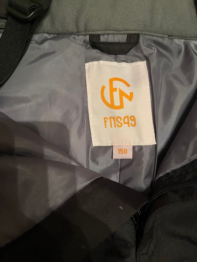 子供用　スノーボード　スキーウェア　150cm