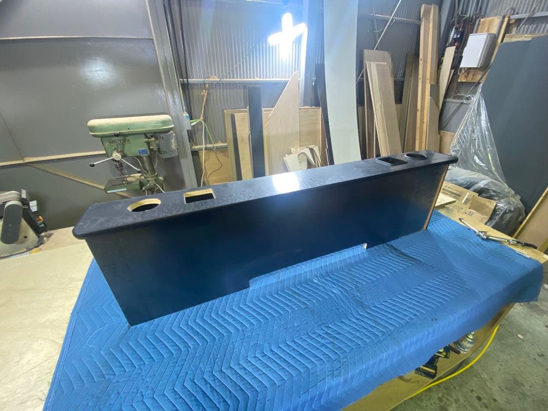 な　ハイエースナロー用セカンドテーブル