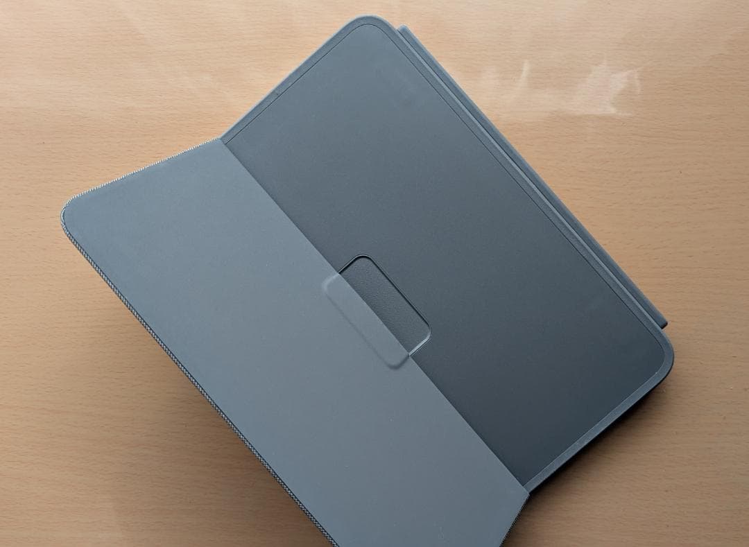 ロジクール Combo Touch iPad 第10世代用 キーボード付ケース