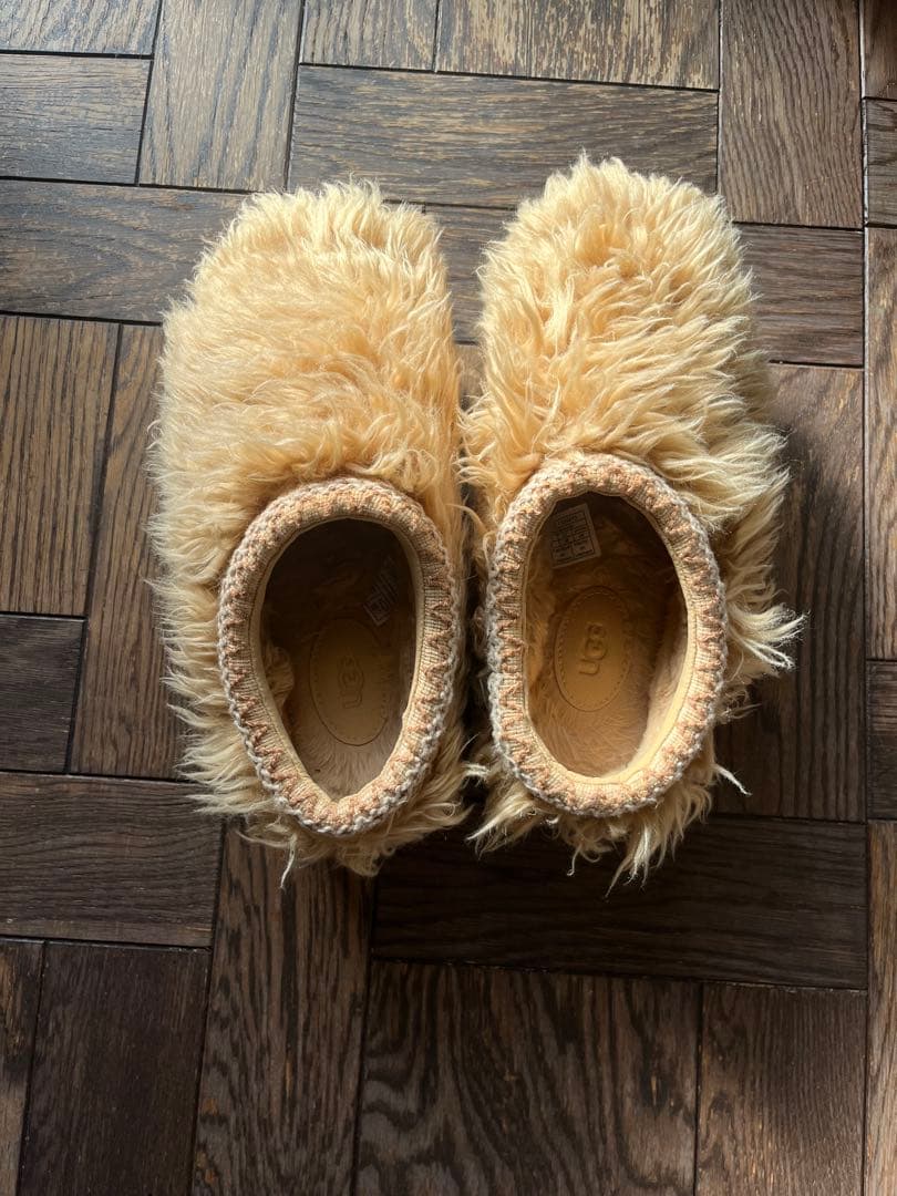 UGG フラッフモマシュガータスマン