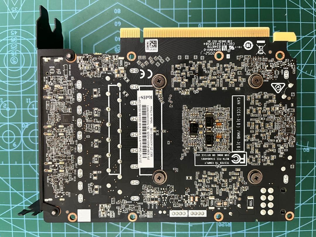 NVIDIA GeForce RTX 3050 8GBグラフィックボード