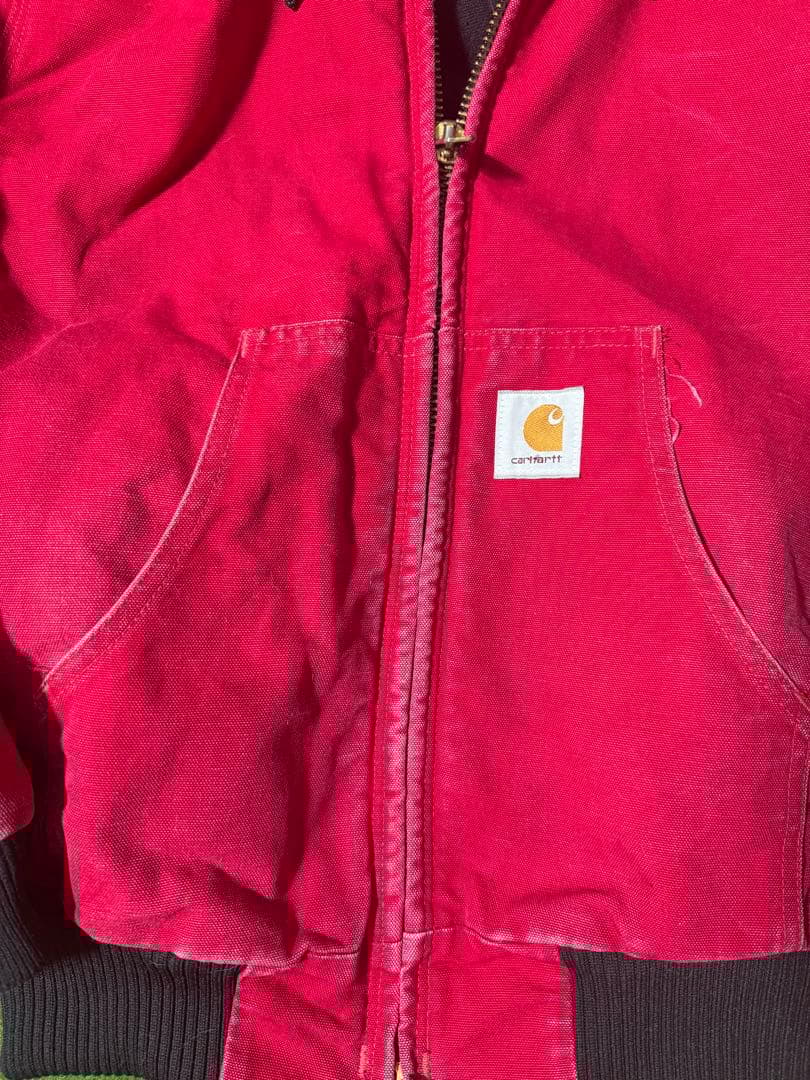 みかんCarhartt フード付きレッドジャケット