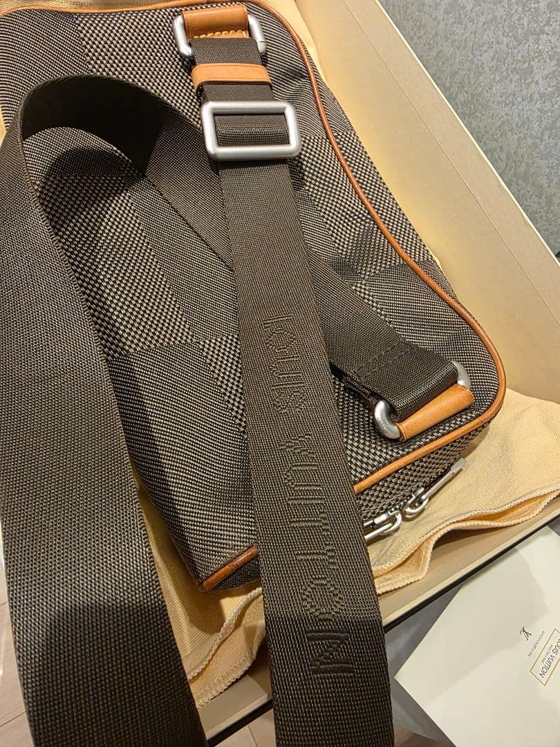 ルイヴィトン　ダミエジェアン　アクロバット　ショルダーバッグ　ボディバック