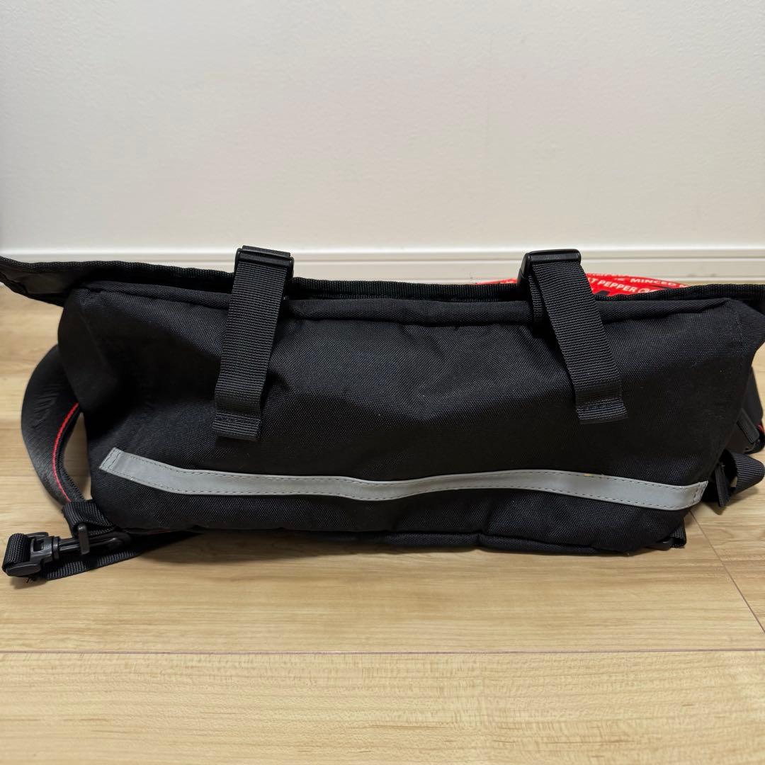 CUNE メッセンジャーバッグ