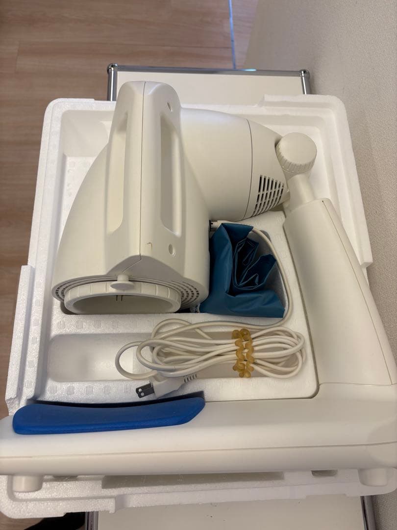 美品　BIOPTRON Pro 1 美顔器・美容器