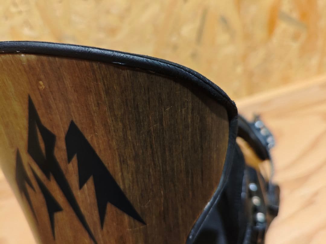 定価8.5万円JONES APOLLO Mスノーボードバインディングビンディング