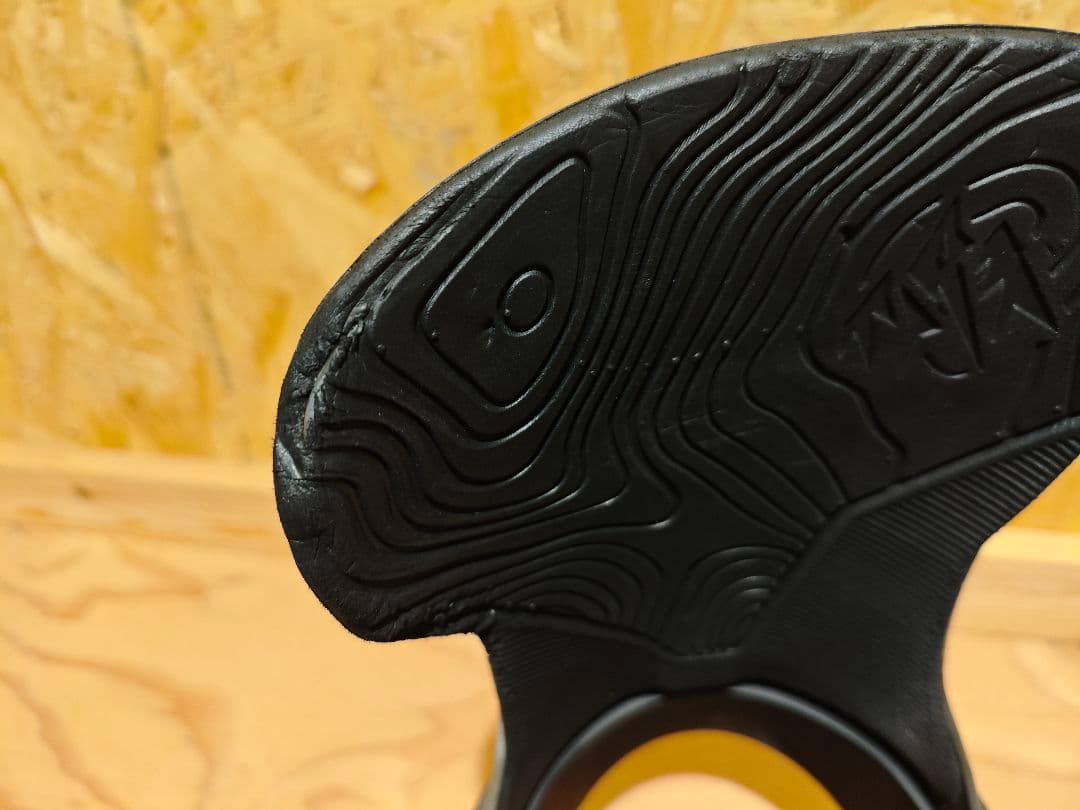 定価8.5万円JONES APOLLO Mスノーボードバインディングビンディング