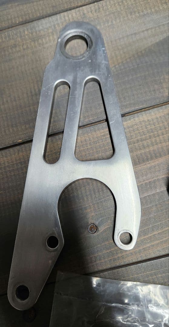 ハーレーJB２ポットキャリパー+キャリパーサポート+シールキット　ジャンク品