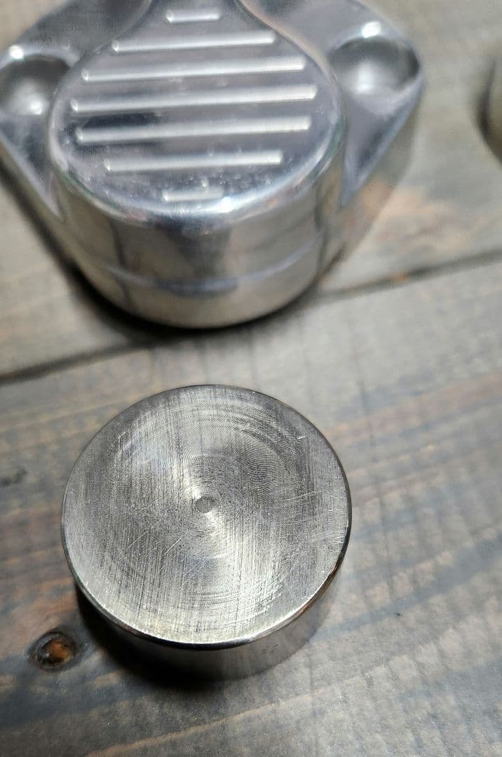 ハーレーJB２ポットキャリパー+キャリパーサポート+シールキット　ジャンク品