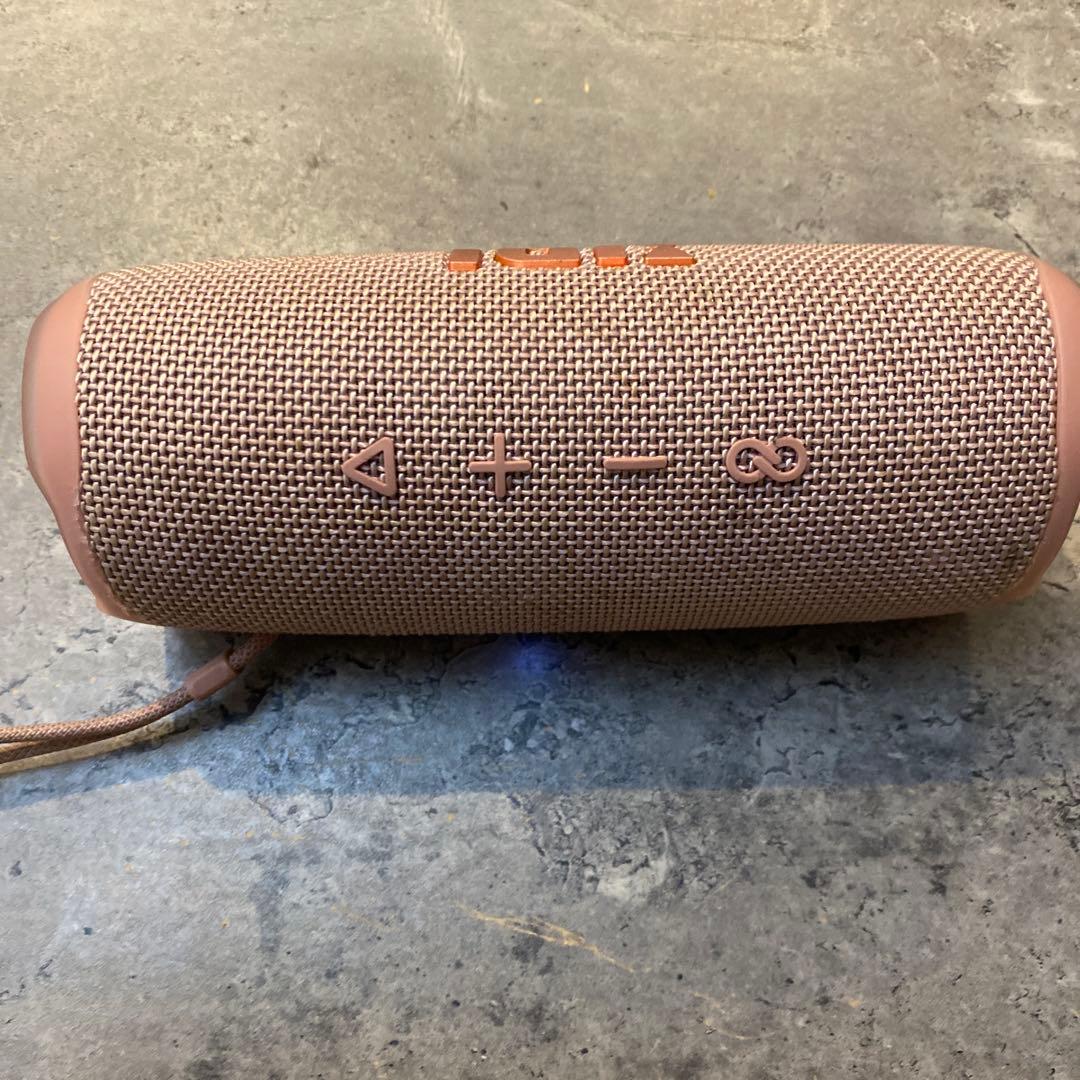 JBL ワイヤレススピーカー ローズゴールド　FLIP6