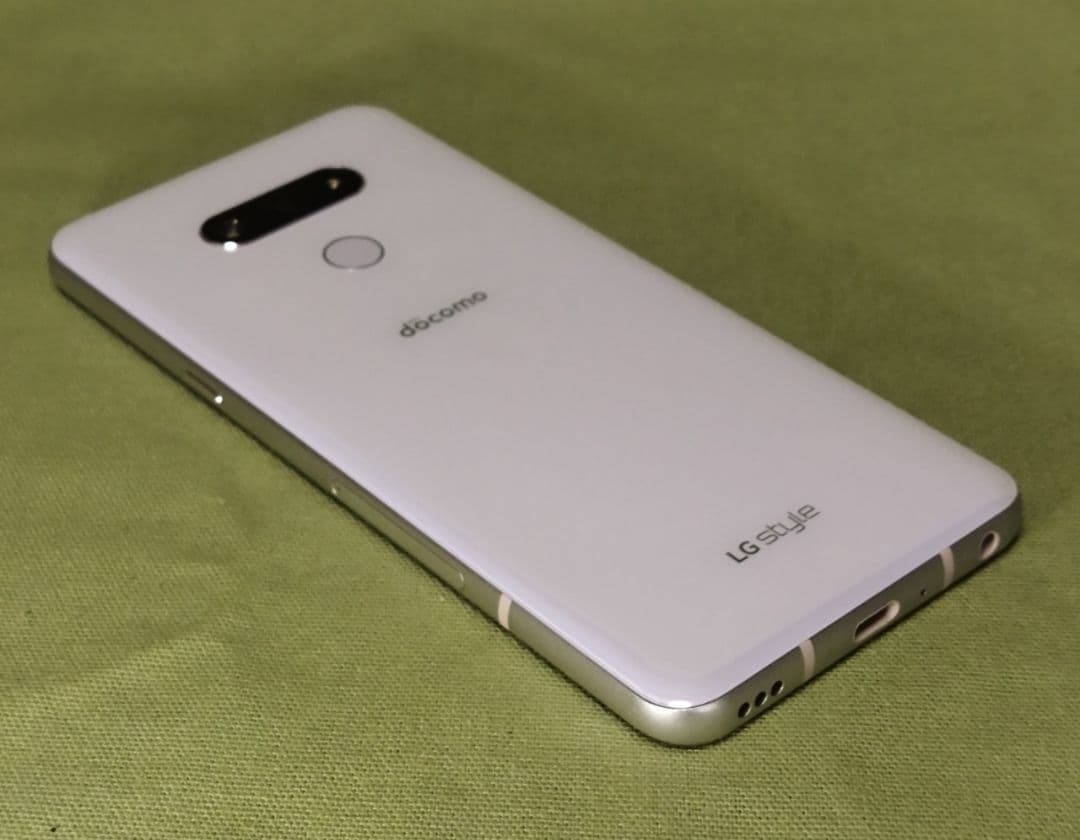 訳アリ docomo LG style3 L-41A SIMフリー 防水 1