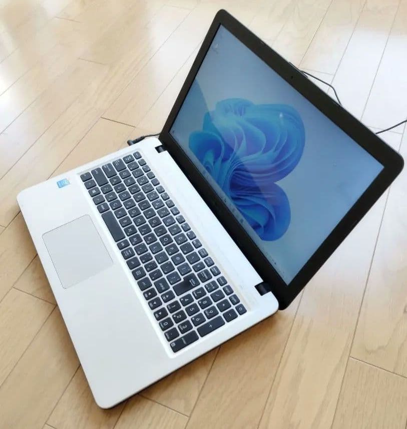 ASUS ノートPC K540L (windows11)