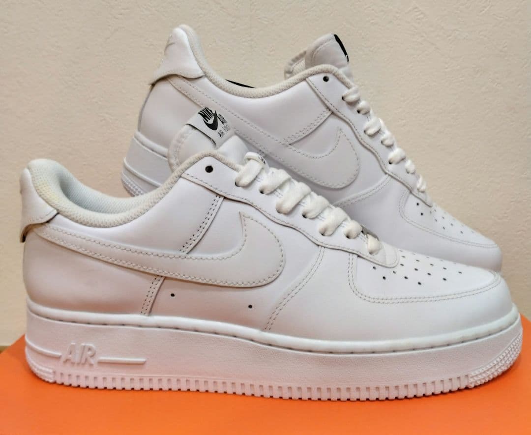 【新品未使用】Nike Air Force 1 ‘07 Easy On　27cm