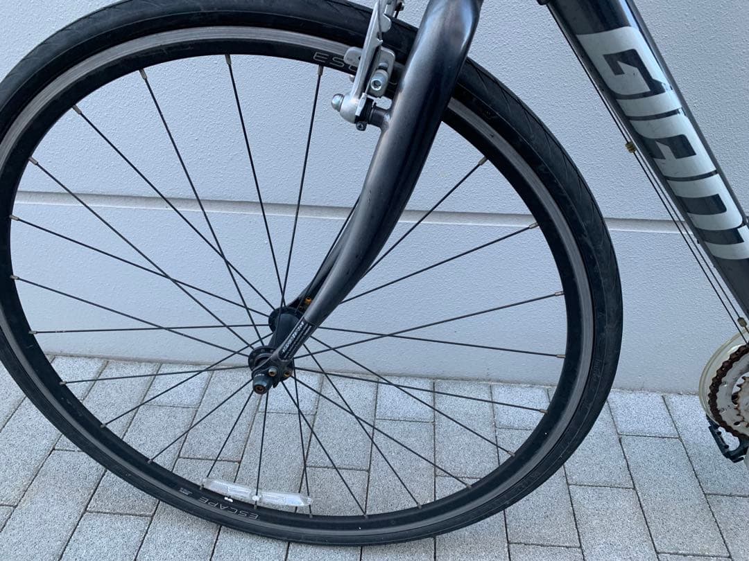 【東京近郊受渡希望】クロスバイクジャイアント ESCAPE サイズS 2023年