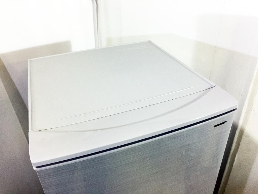 30日迄!SHARP 137L 冷蔵庫【SJ-D14D-S】