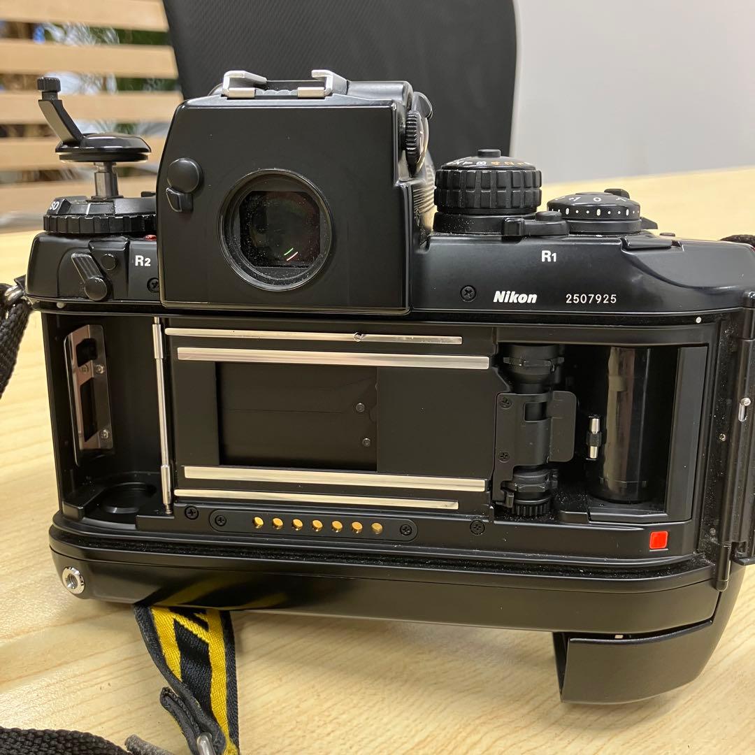 Nikon F4 一眼レフカメラ