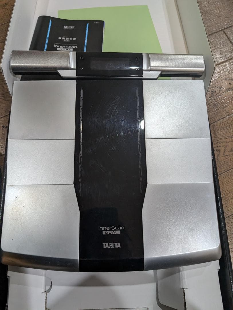 は*な様 タニタ デュアルタイプ 体組成計 体重計 スマホ連動 RD-800-B
