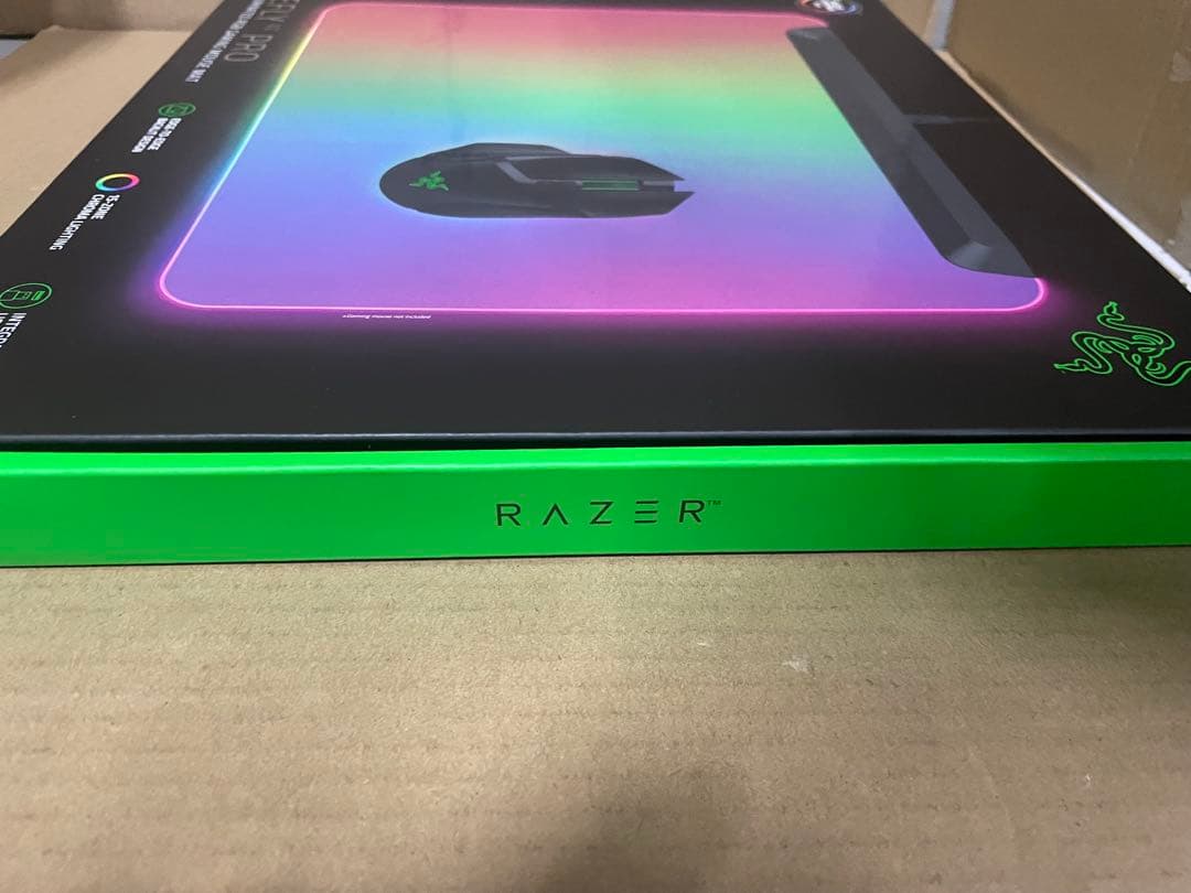 Razer Firefly V2 Pro バックライト付きゲーミングマウスパッド