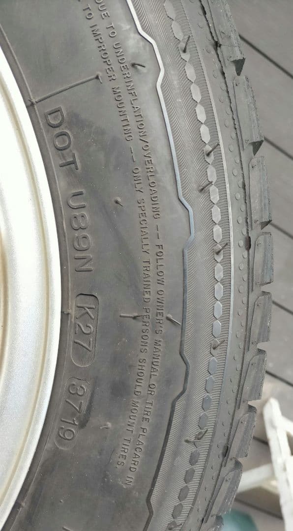 15インチ スタッドレスタイヤ ホイール付 4本セット