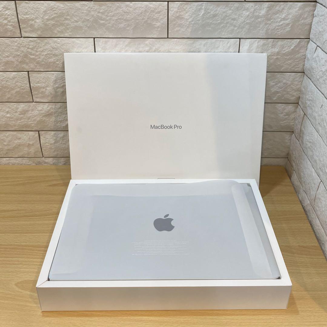 Apple MacBook Pro A2780 パソコン　アップル【11209】