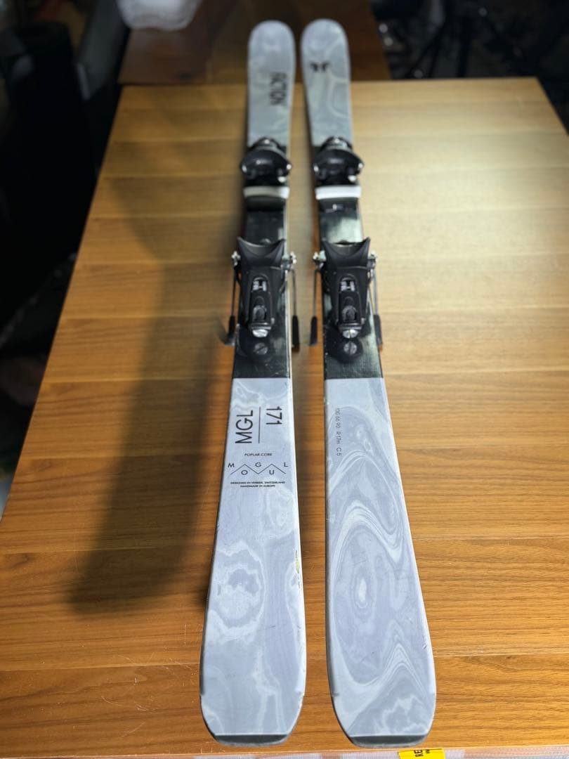 白馬手渡 Faction Le Mogul 171cm + Look Pivot