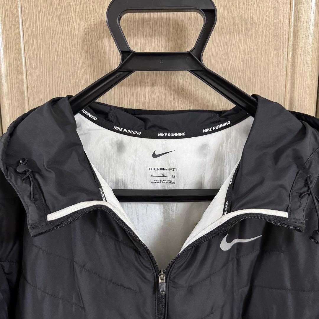 ナイキ エアロレイヤージャケット XLサイズ/ ブラック/ランニングジャケット