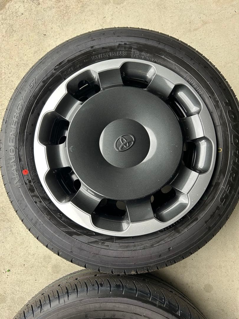 その①2本のみ　トヨタ シエンタハイブリッドZ 15インチ