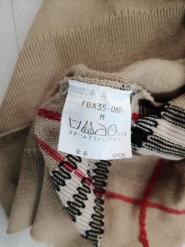 美品 バーバリー ノバチェック カシミヤ混 ラムウール ハイネック セーター M