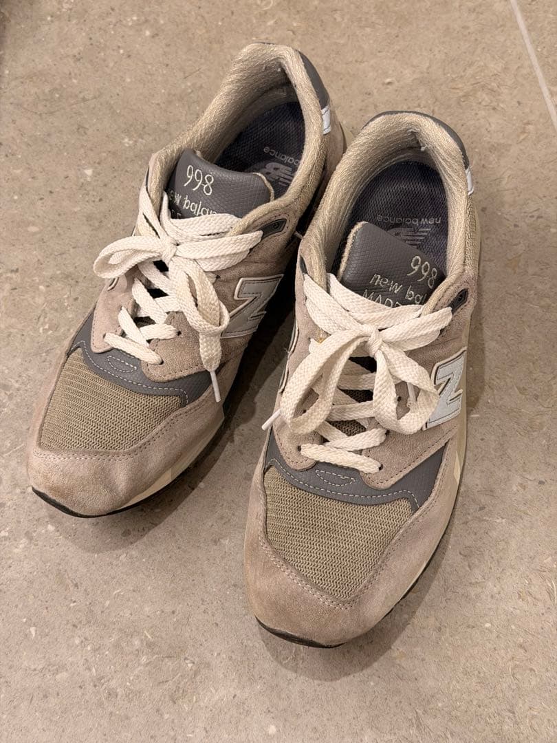 源泉かけ流し　New Balance スニーカーセット