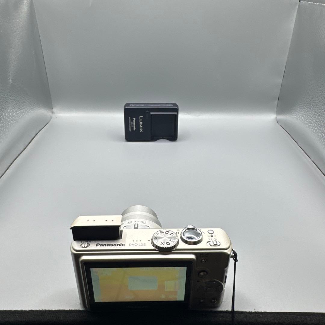 T004 Panasonic LUMIX DMC LX2 デジタル カメラ