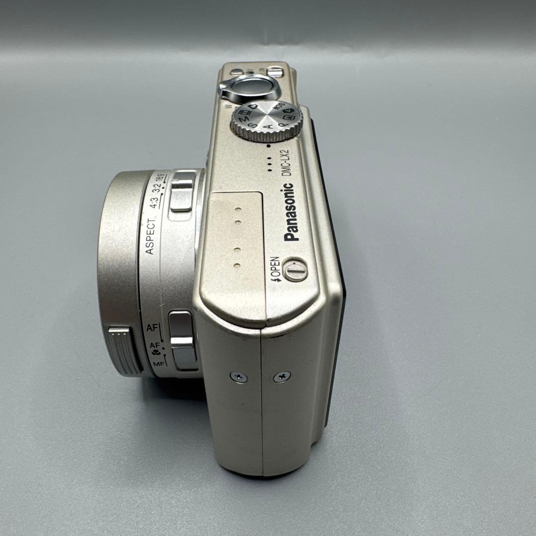 T004 Panasonic LUMIX DMC LX2 デジタル カメラ