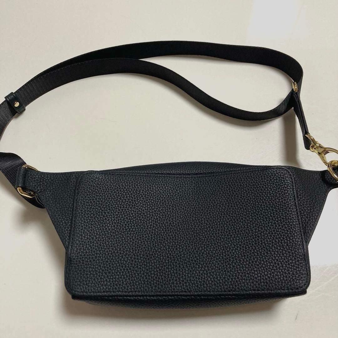 《極美品》castelbajac カステルパジャックボディバッグ　ワンショルダー