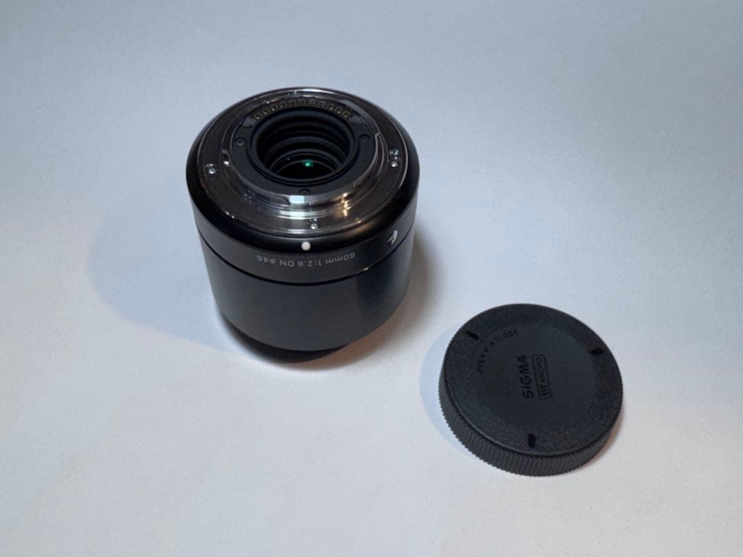 SIGMA 単焦点望遠レンズ Art 60mm F2.8 DN ブラック