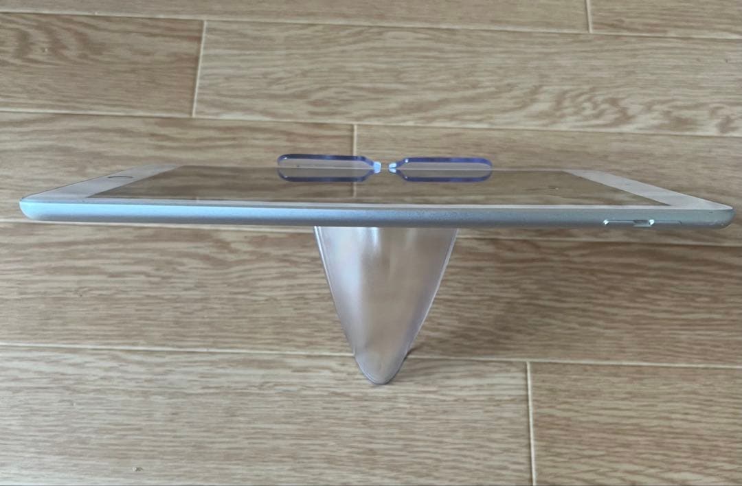 iPad 第5世代32GB Wi-Fiモデルバッテリー98%良品