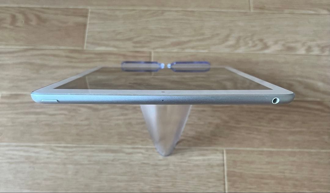 iPad 第5世代32GB Wi-Fiモデルバッテリー98%良品