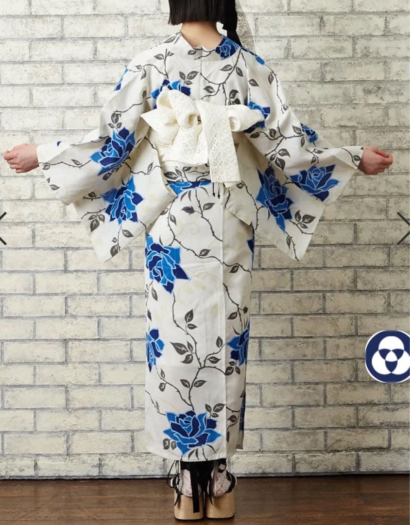 ふりふ　洗える　浴衣　青　薔薇 白