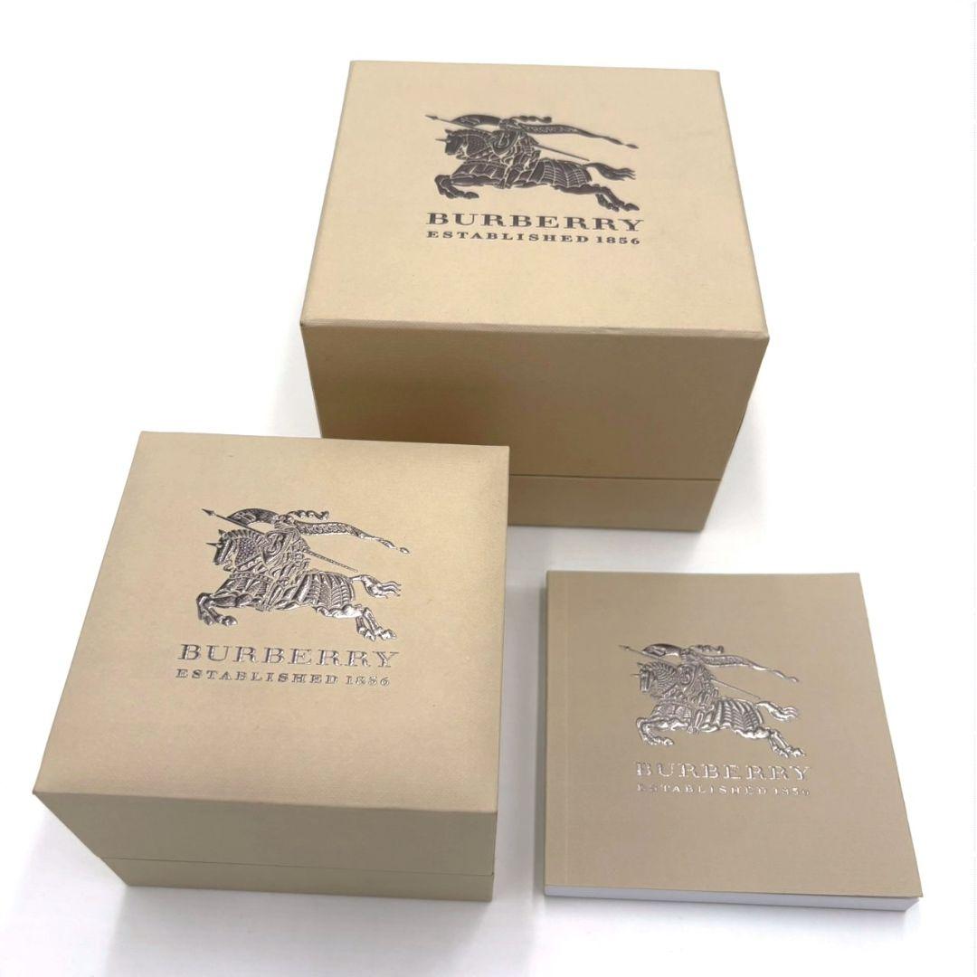 美品 バーバリー 時計　レディース　BU9233 ホワイト　ノバチェック　箱付き