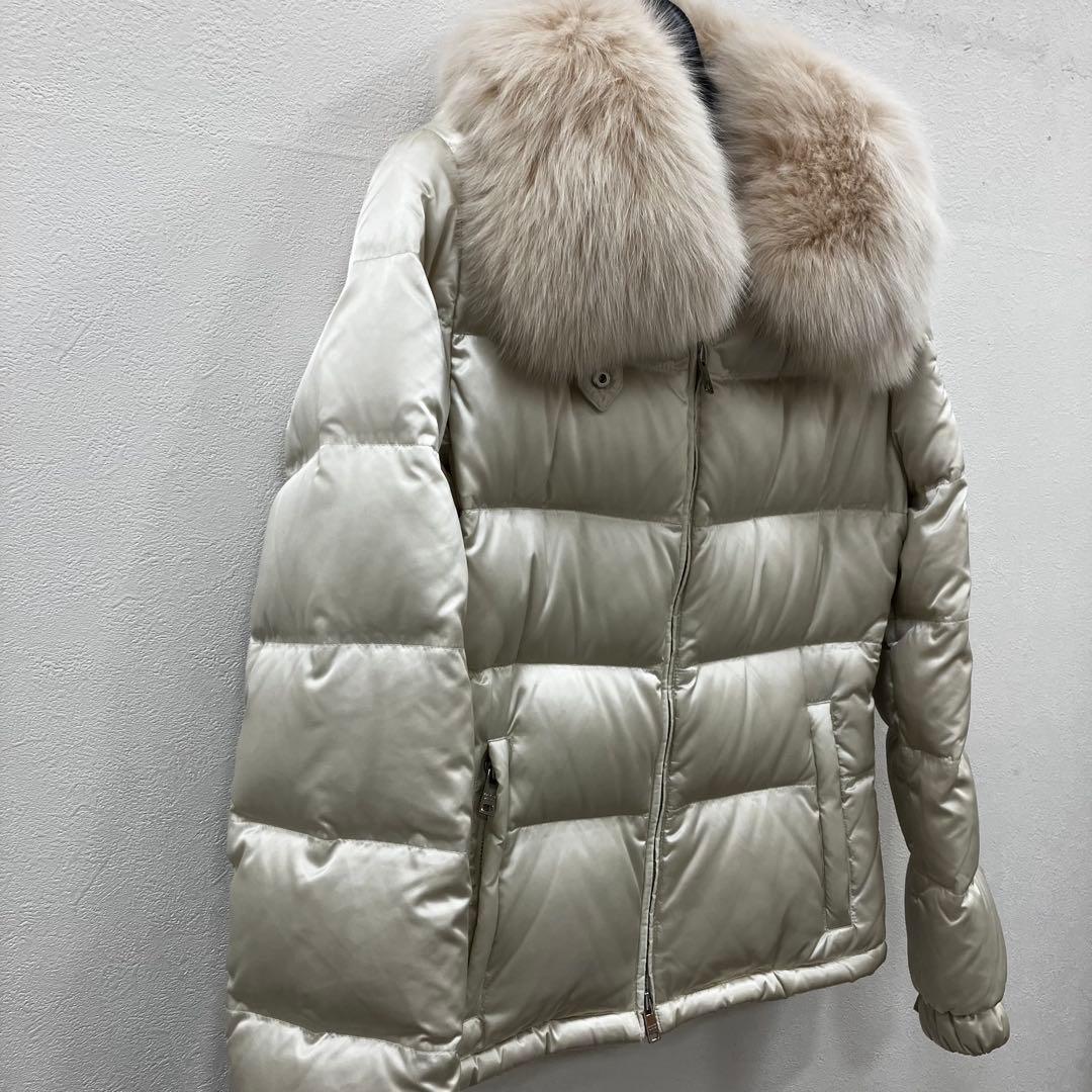 PRADA プラダ ダウンジャケット アイボリー ホワイト系 フォックスファー付