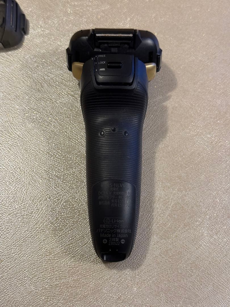U*★様 パナソニックシェーバー ラムダッシュ 5枚刃 黒 ES-NLV68-K