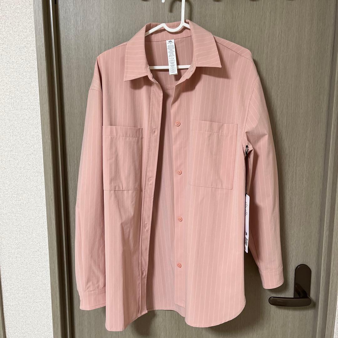 alo ピンク ストライプ 長袖シャツ
