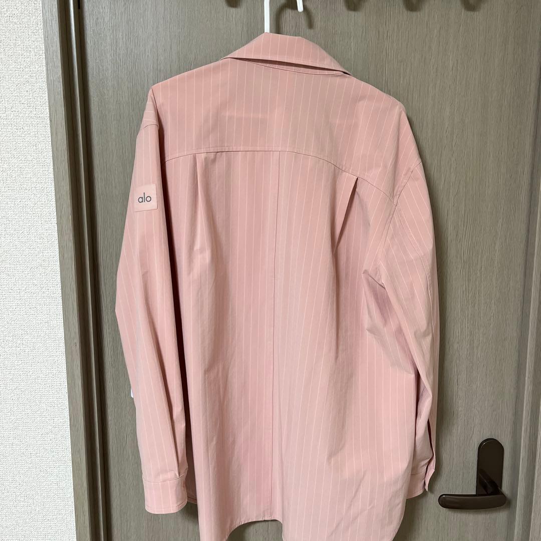 alo ピンク ストライプ 長袖シャツ