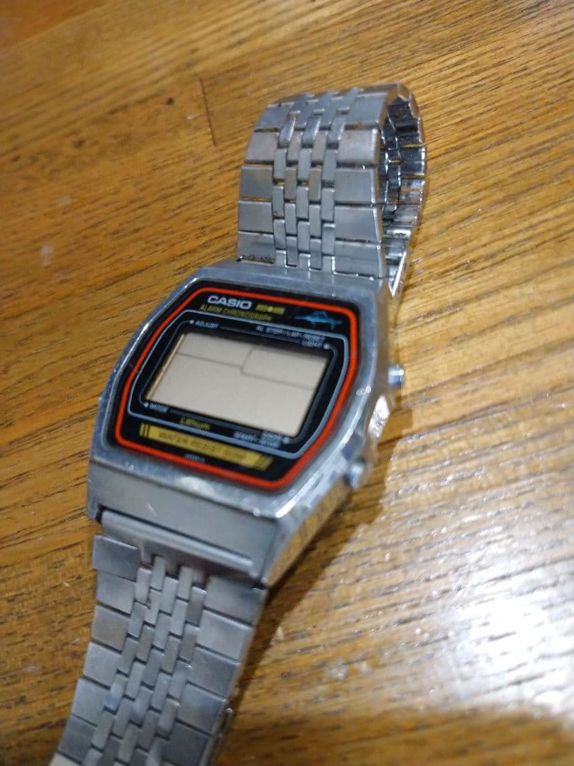 CASIO アンティーク デジタル腕時計 ステンレスバンド