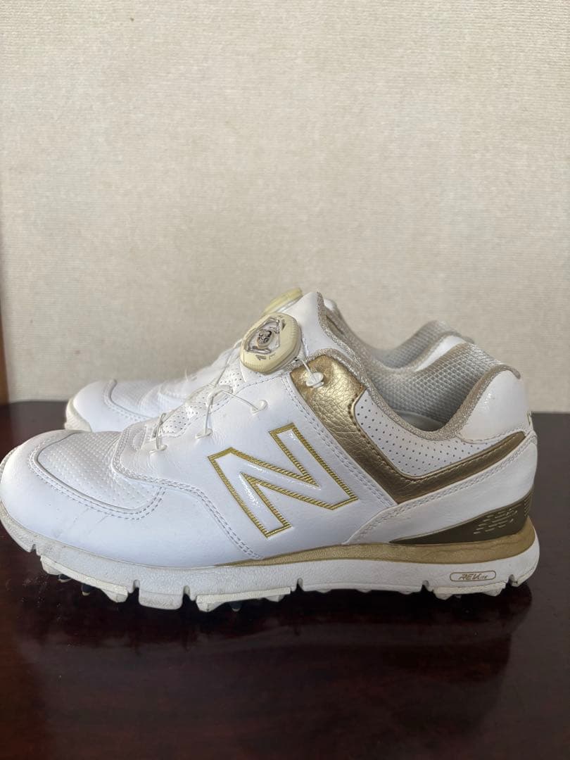 New Balance 574 ホワイト/ゴールド23センチ