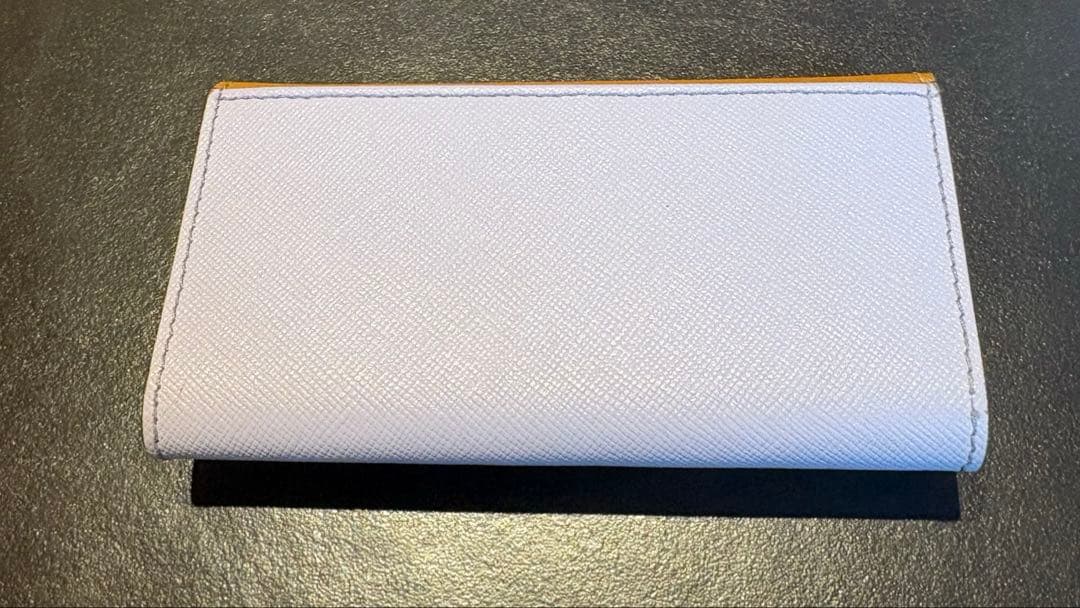 MARNI レザーキーケース オレンジ ホワイト