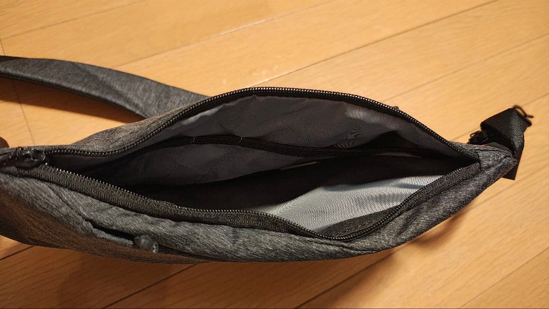 NIID FINO V Grey Matrix/左肩掛け