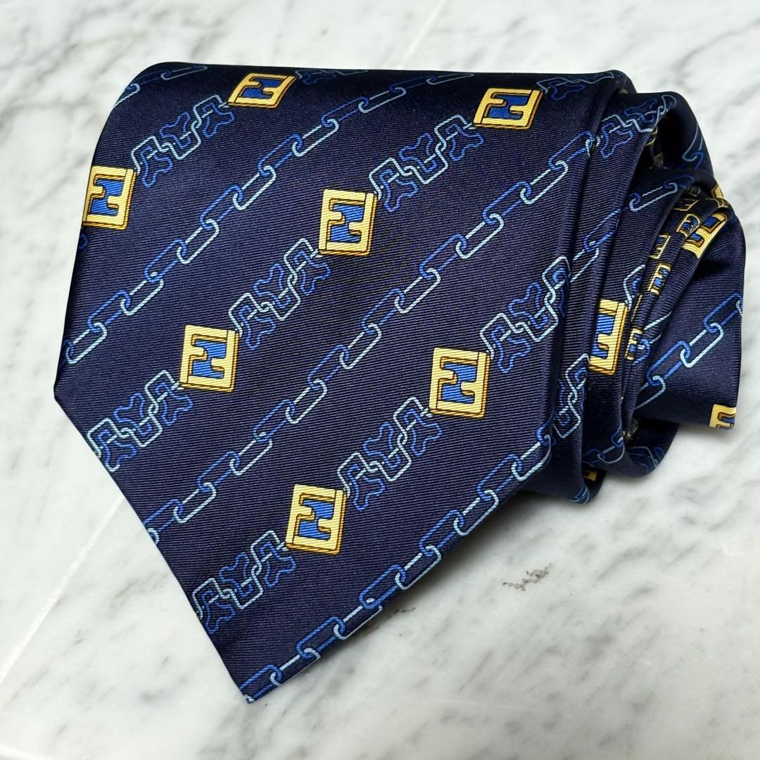 FENDI ネクタイ ネイビー ズッカ FFロゴ ストライプ パターン柄