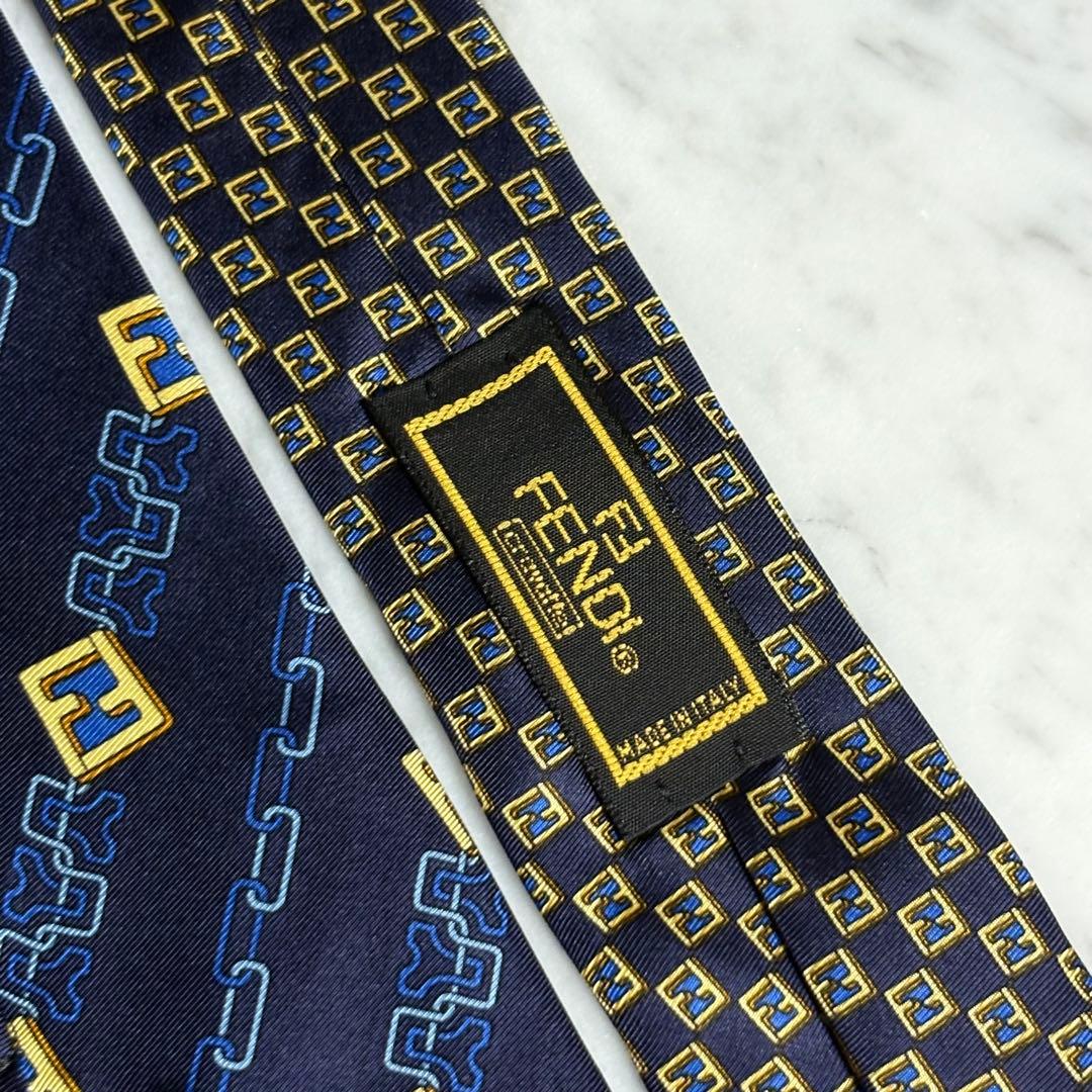 FENDI ネクタイ ネイビー ズッカ FFロゴ ストライプ パターン柄